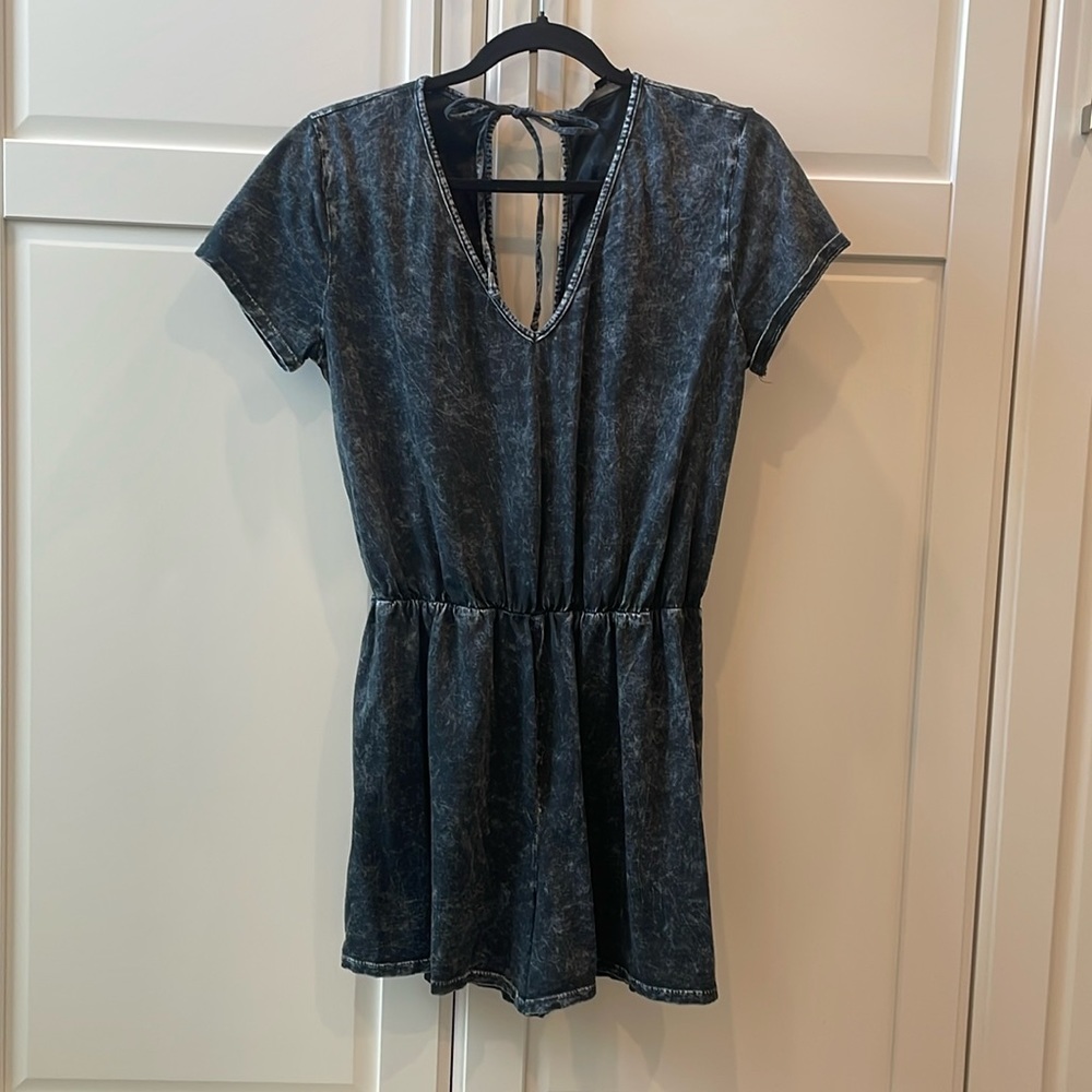 Lulus tie back mineral wash romper, size S
